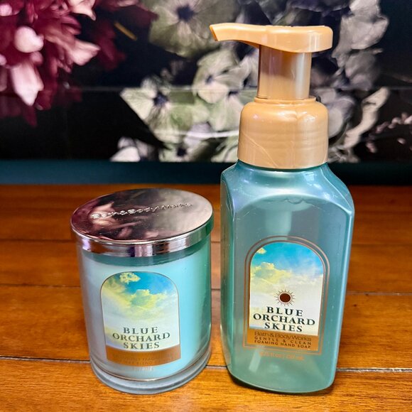 NEW 2-Pc BLUE ORCHARD SKIES BBW Single Wick Candle & Foaming Hand Soap - Picture 1 of 2